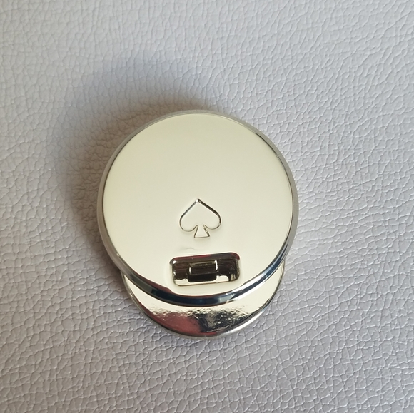 NWT kate spade medium leather backpack - Picture 4 of 13